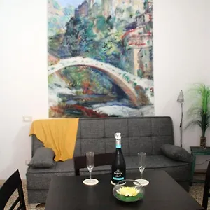  Appartamento Casetta Monet - Nel Cuore Della Pedonale